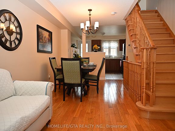 4th image of 2532 Bur Oak Ave