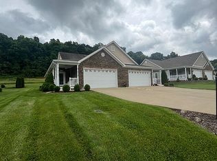 11546 Meadowood Dr, Bristol, VA 24202