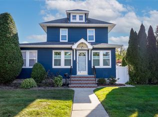430 Lakeview Ave, Rockville Centre, NY 11570