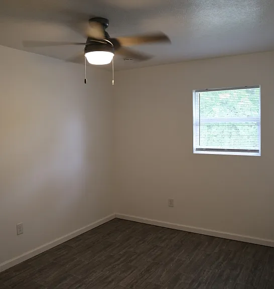 119 S Cottonwood Dr — Photo 11