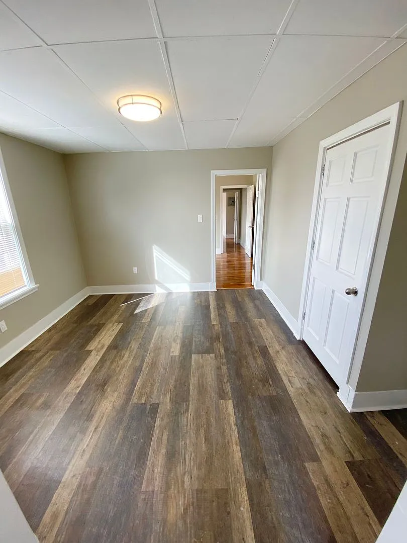 2 Bedroom | 1 Bathroom — Photo 1