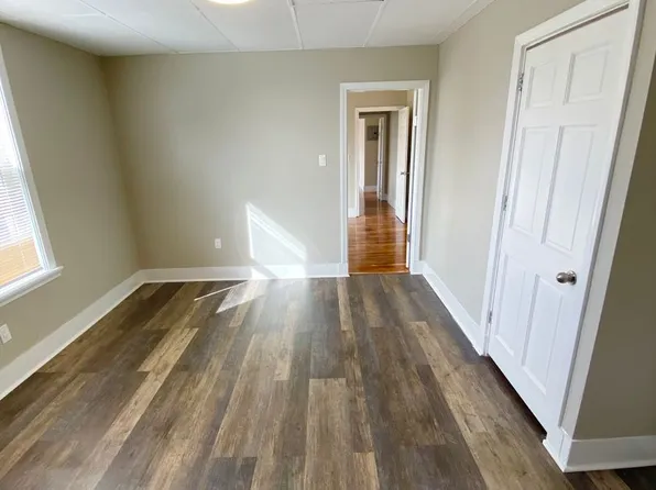 38 Neptune St, Lynn, MA