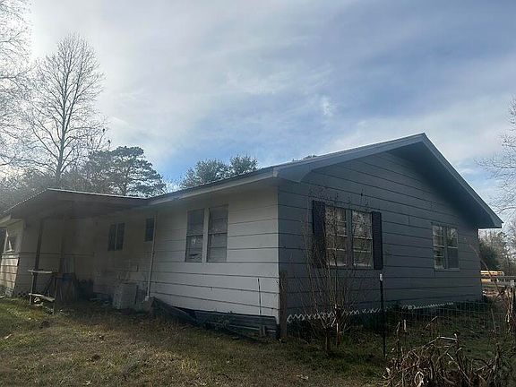 3rd image of 1634 Spring Hill Rd