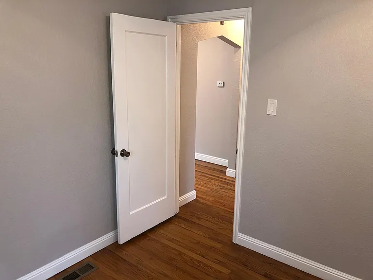 1725 Lansing St — Photo 33