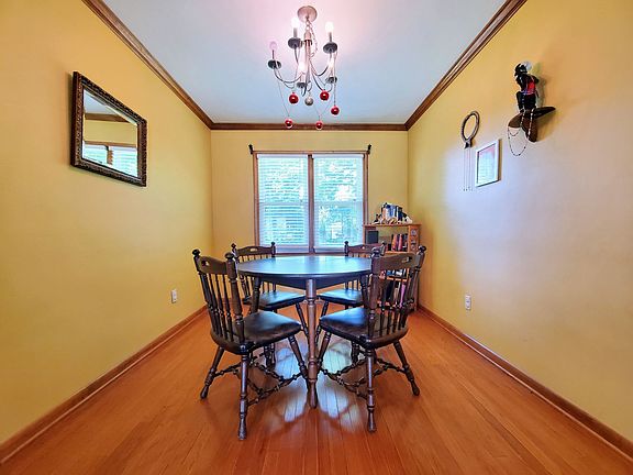 4th image of 3630 E Park Ln