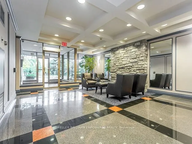 Park Terrace Condos — Photo 2