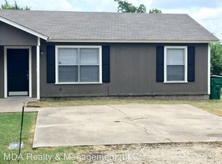 306-A Edmond St, Taylor, TX 76574