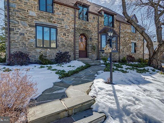 4th image of 1136 Belfield Ave