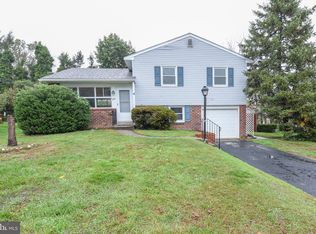 522 Andrea Dr, Willow Grove, PA