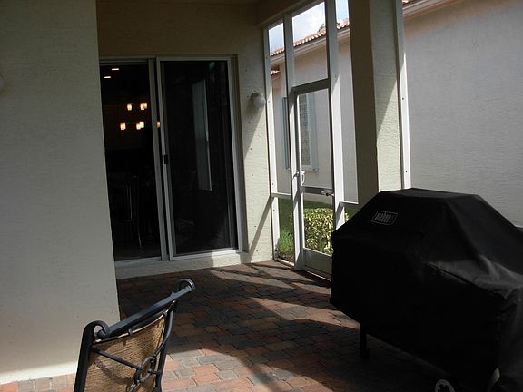 4th image of 8274 Sandpiper Glen