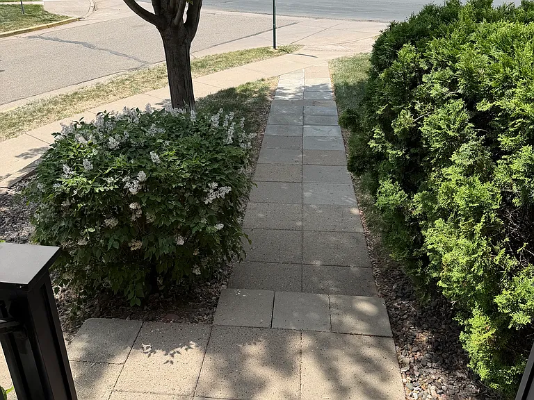 8102 Golden Valley Rd — Photo 31