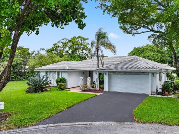 111 NW 88th Way, Coral Springs, FL 33071