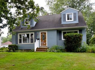 33600 Baldwin Rd, Solon, OH 44139