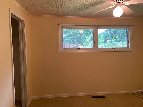 5th image of 626 Hillcrest Ave