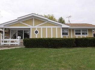 3305 S 91st St, Milwaukee, WI 53227