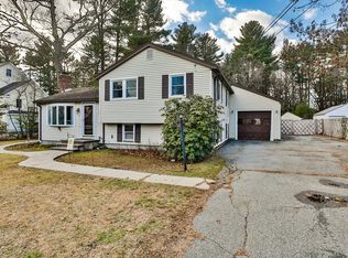 15 Bellflower Rd, Billerica, MA 01821