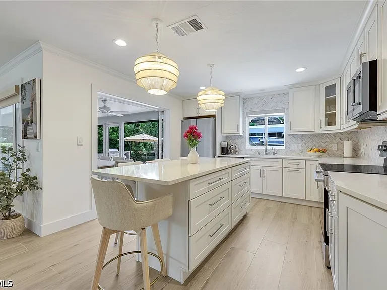 27098 Harbor Dr — Photo 13