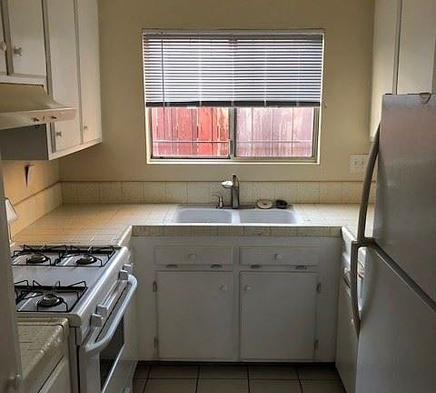 3rd image of 4669 32nd St APT 03