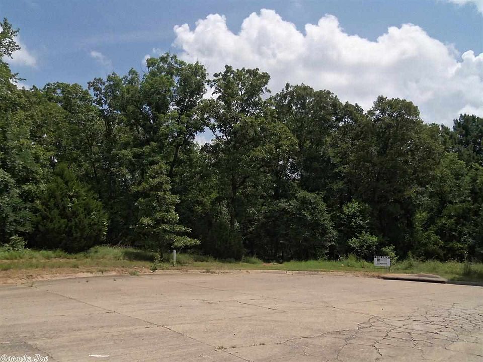 1st image of 28 High Oak Cv