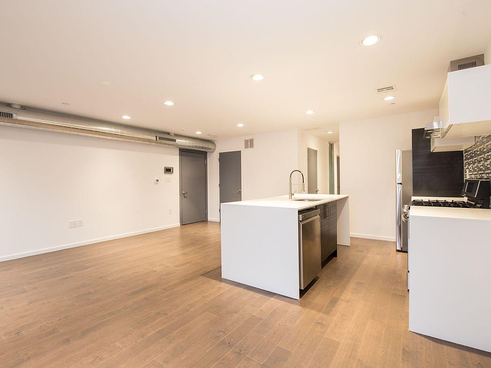 1st image of 1531 N Franklin St #3C
