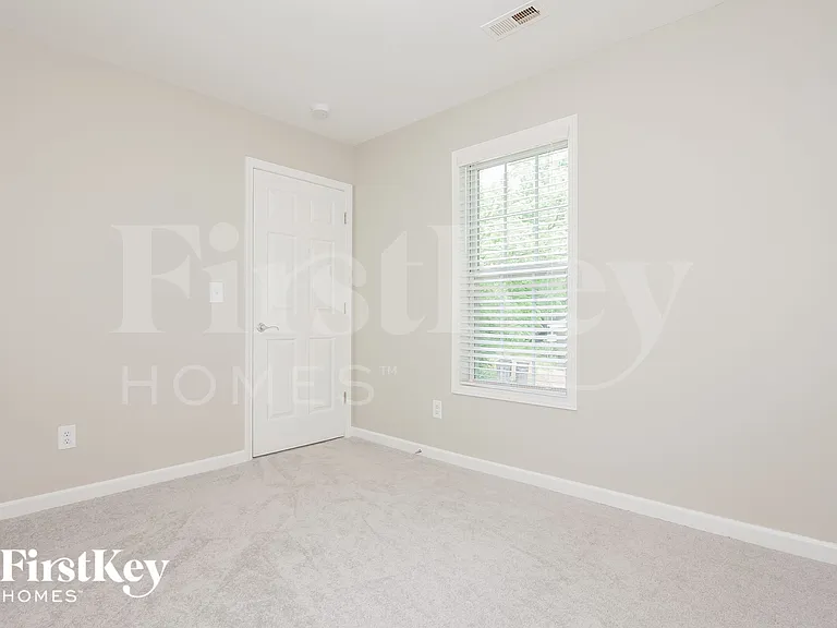 3021 Seymour Dr — Photo 13