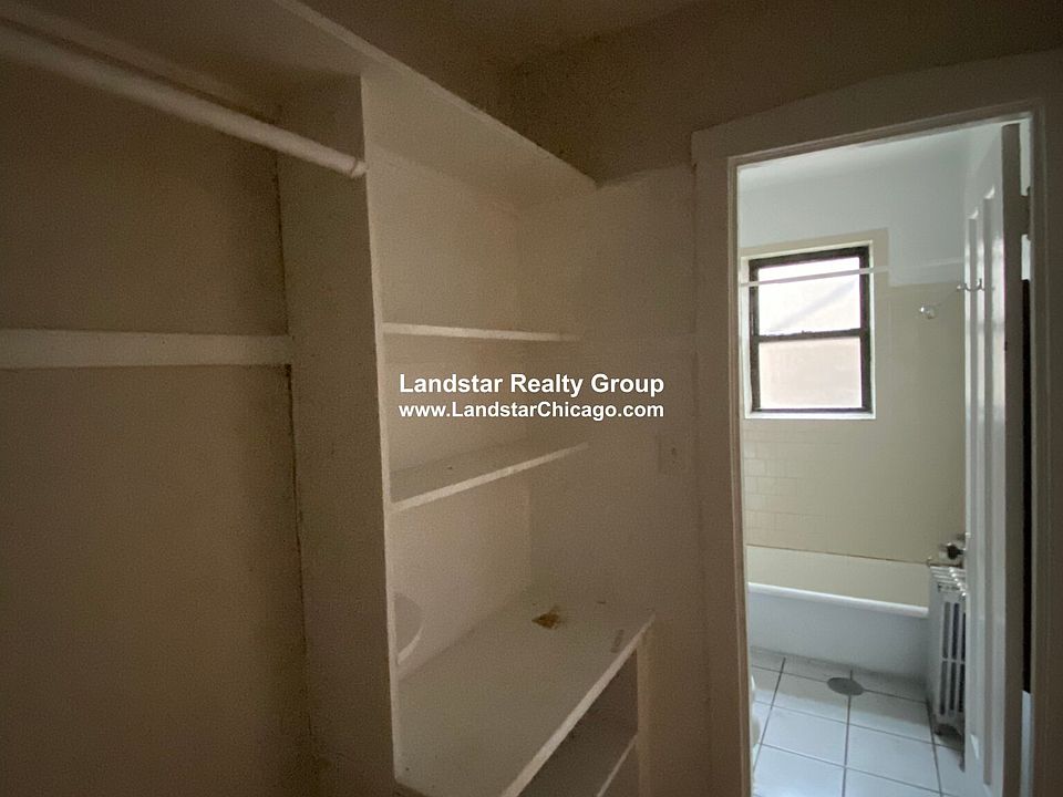 1st image of 1717 W North Ave Unit 1E