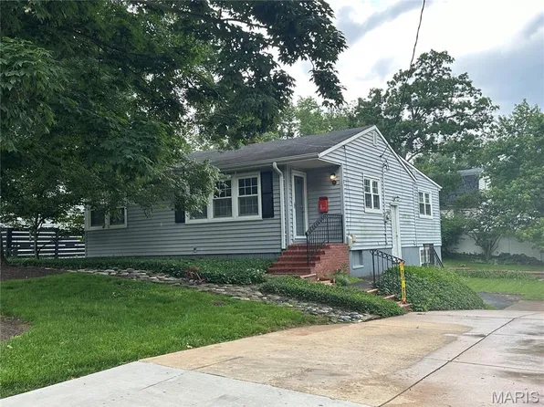 961 Evans Ave, Saint Louis, MO 63122