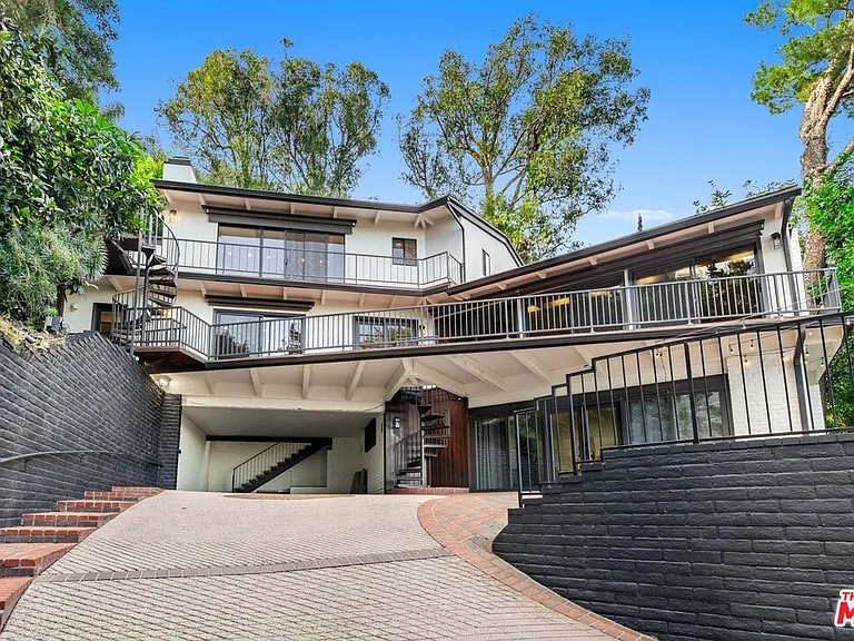 9305 Beverly Crest Dr — Photo 5