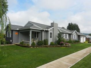 1179 Mulberry St, Montoursville, PA 17754