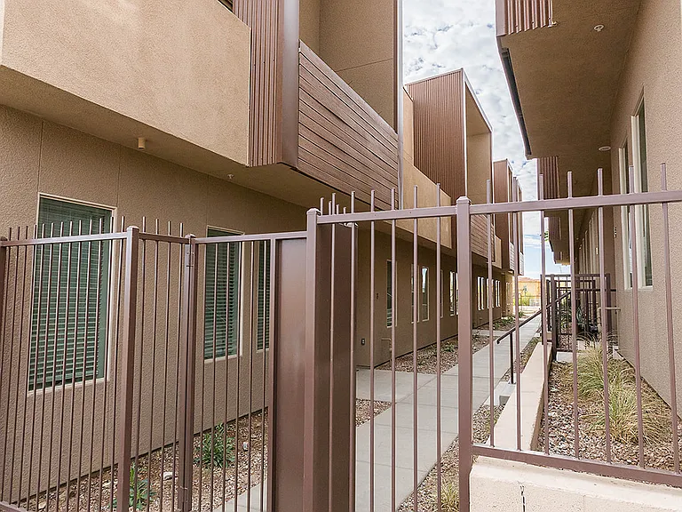 2335 E Utopia Rd #4 — Photo 3