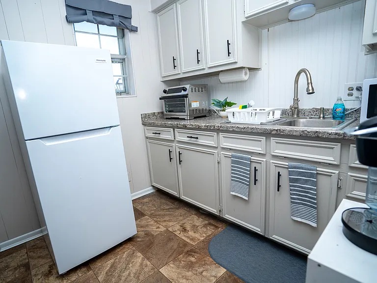 1801 Glenwick Ln #1 — Photo 9