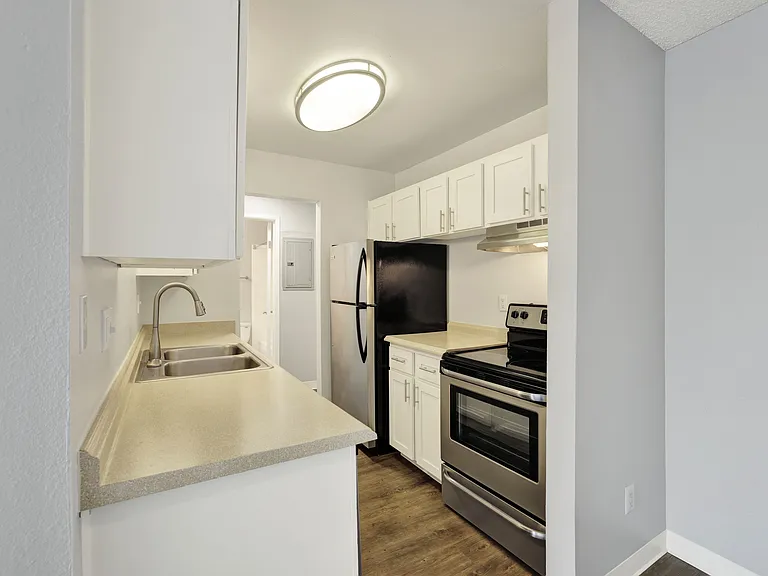 The Ridge at Bellevue — Photo 25