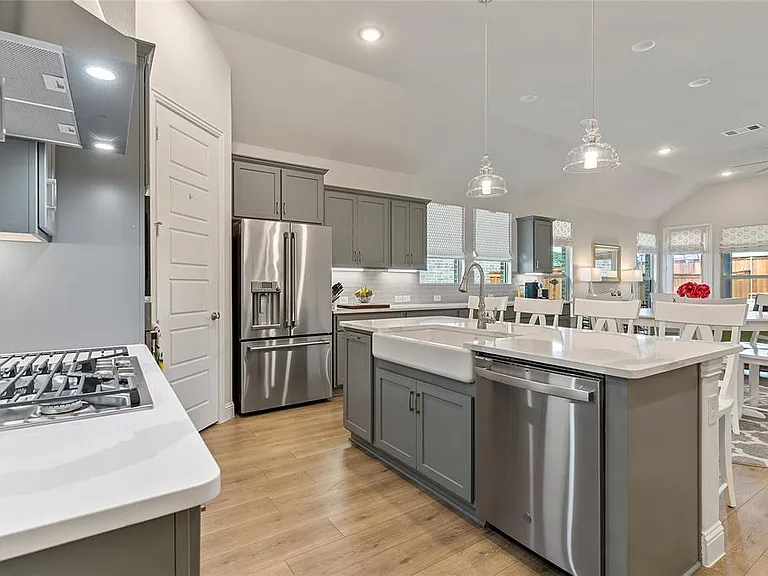 3908 Starlight Creek Dr — Photo 26