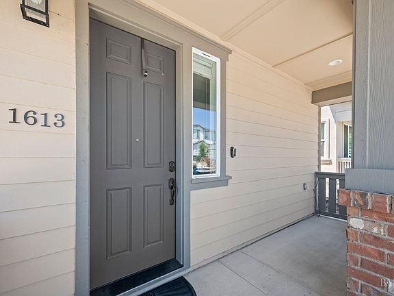 5th image of 1613 Sorrel Street