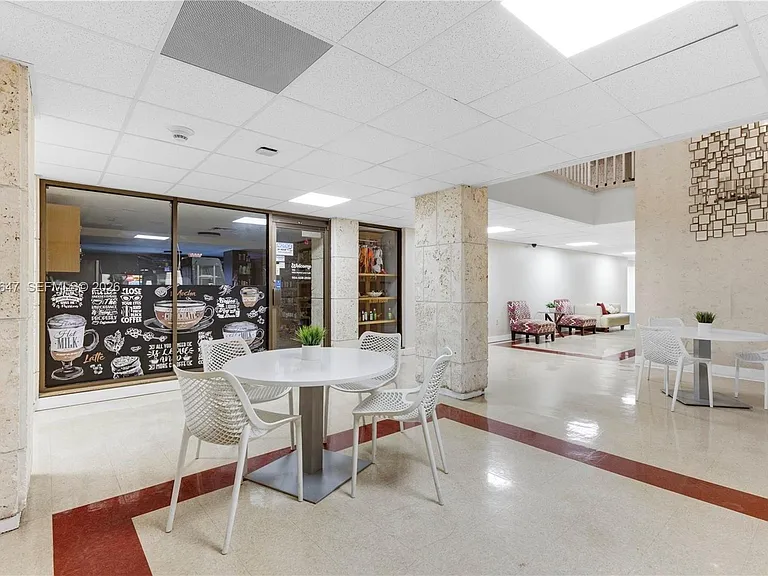 1980 S Ocean Dr #19L — Photo 23