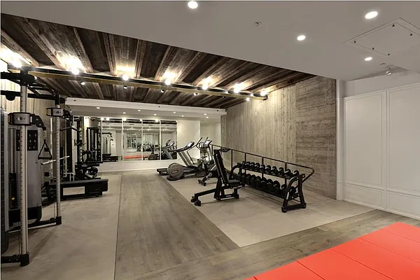 Sold by Corcoran | media 19