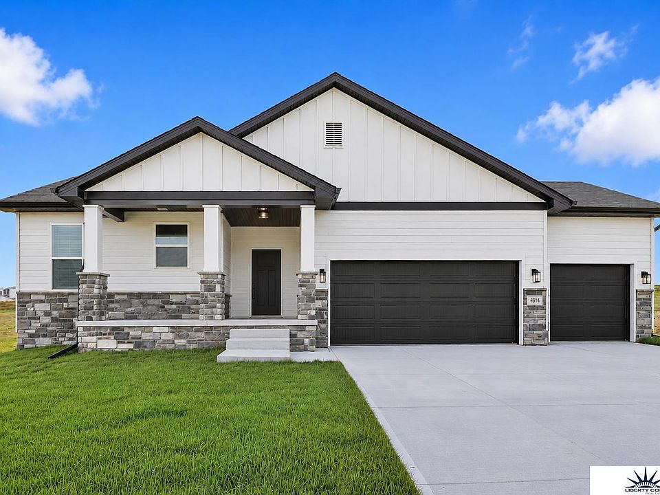 1st image of 4814 S 198th Cir