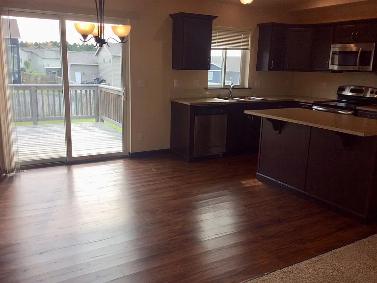 3286 Stephanie Dr — Photo 4