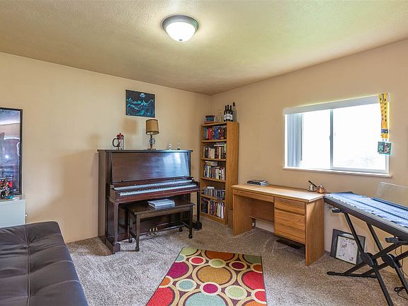 5th image of 10104-10106 N Wellen Ln