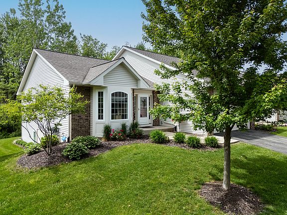 2nd image of 5363 Penrose Ln #72