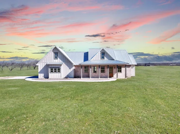 115 Sierra Vista Blvd, Santo, TX 76472