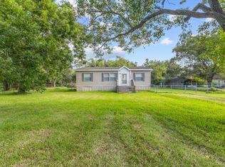 17858 French Village Rd, Winnie, TX 77665