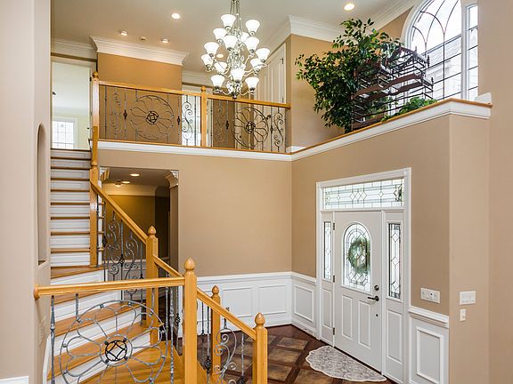 Foyer and 2nd Floor Landing 