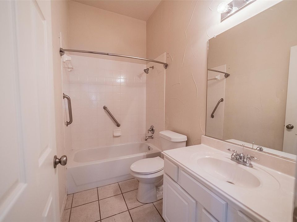 1st image of 7509 Dalton Dr