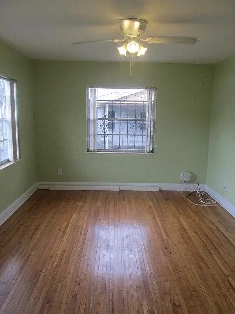 3 bed, 1300 sqft, $2,295 — Photo 4