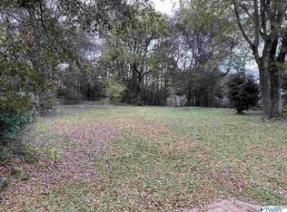 2700 Monticello Dr NW, Huntsville, AL 35810