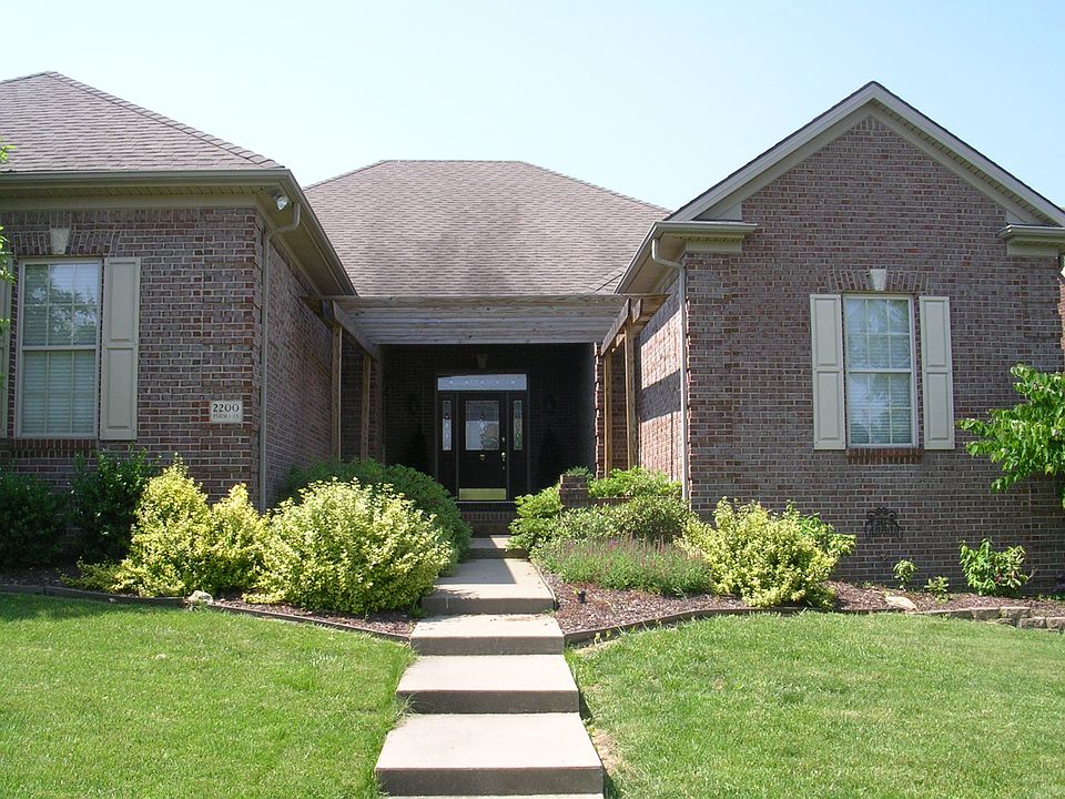 1st image of 2200 Carrington Ct