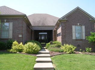 2200 Carrington Ct, Lexington, KY