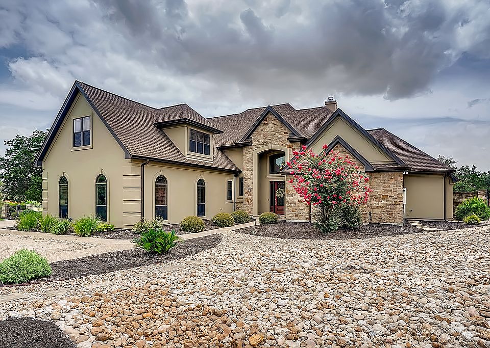 1st image of 504 Woodland Park