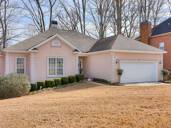 2nd image of 221 Stonington Dr